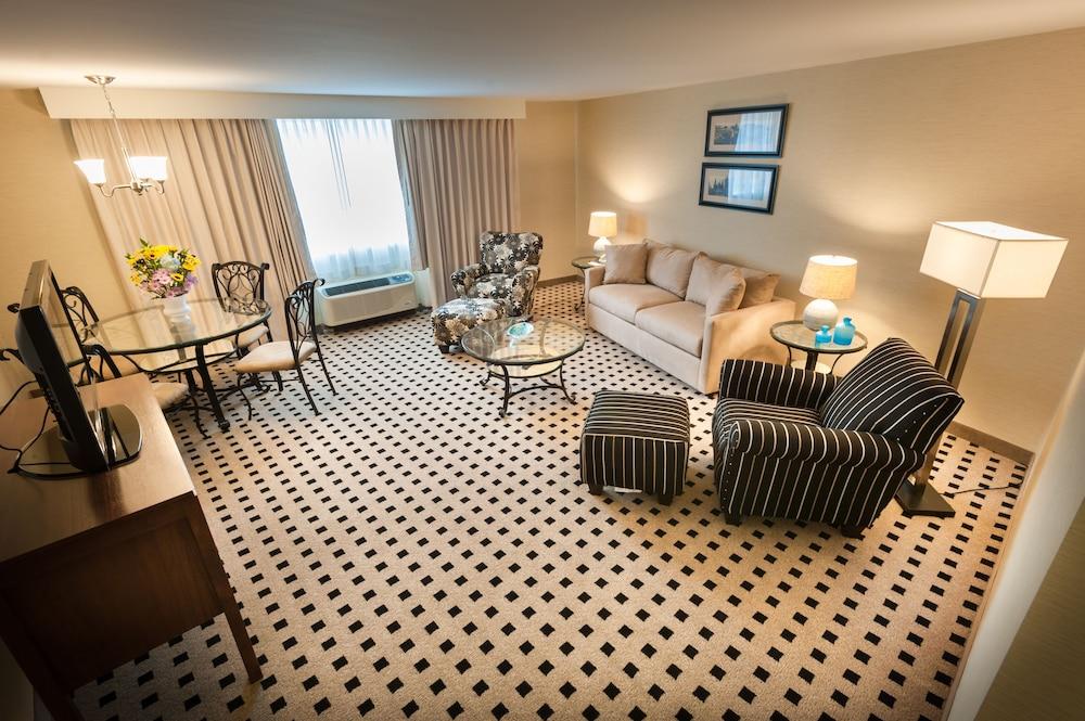 Penn Harris Harrisburg, Trademark By Wyndham 4* Harrisburg