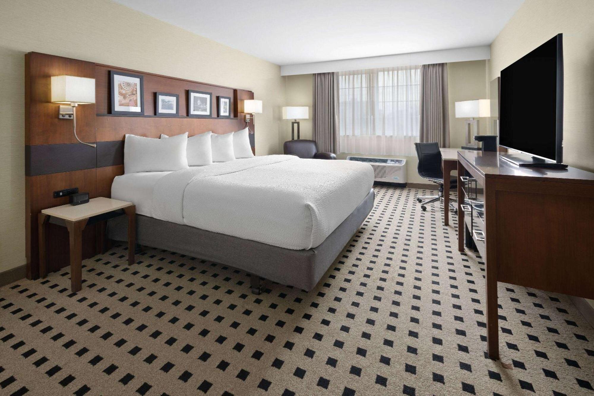 Hotel Penn Harris Harrisburg, Trademark By Wyndham Harrisburg