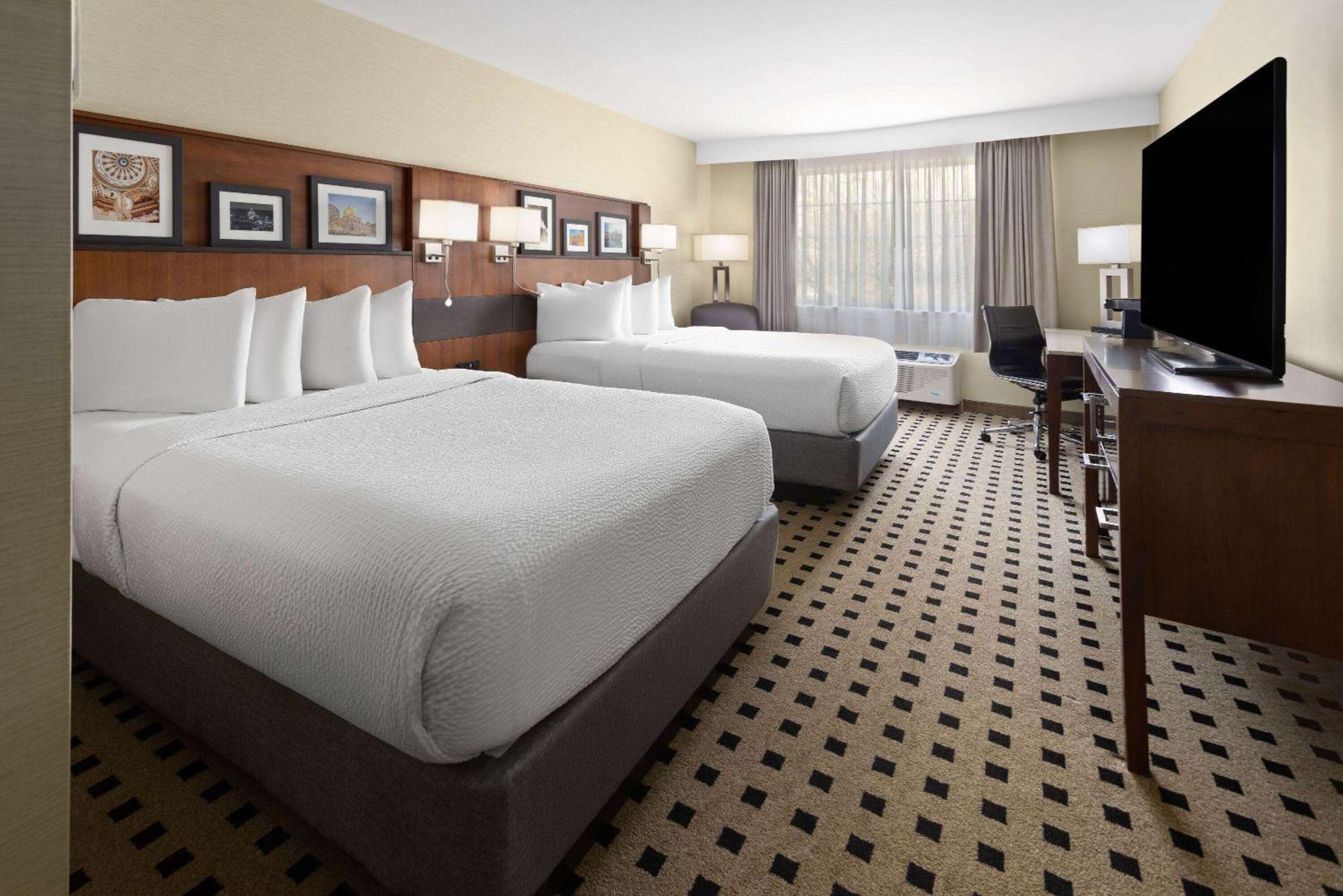 Hotel Penn Harris Harrisburg, Trademark By Wyndham