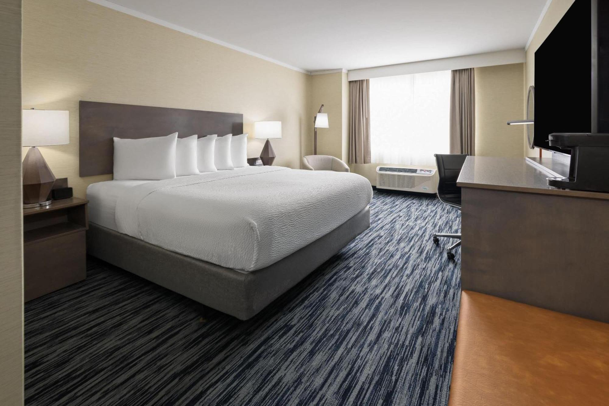Penn Harris Harrisburg, Trademark By Wyndham Hotel