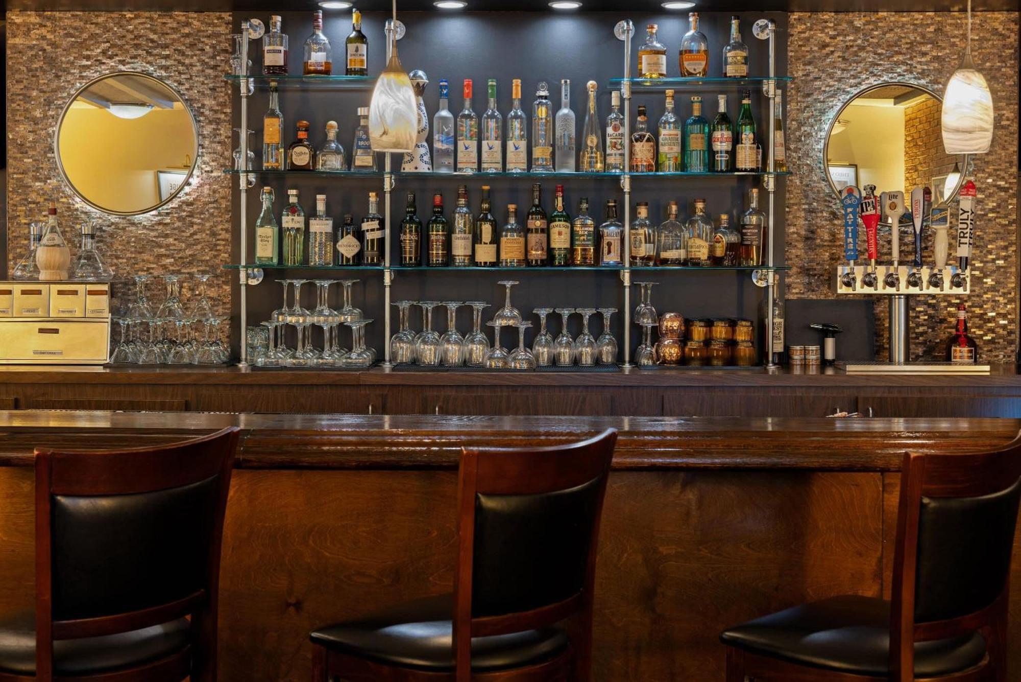 Penn Harris Harrisburg, Trademark By Wyndham 4*