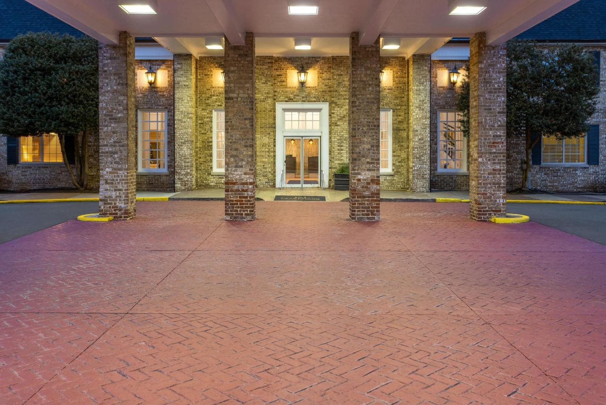 Penn Harris Harrisburg, Trademark By Wyndham Hotel 4*